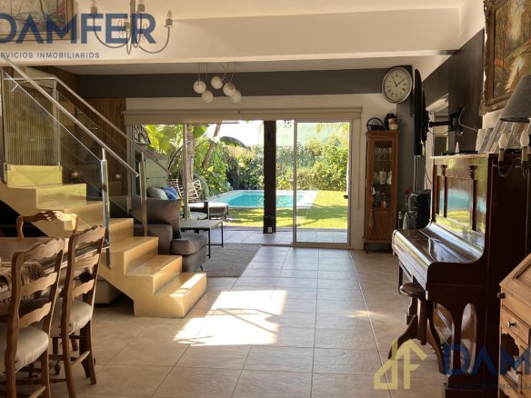 Venta Casa – Punta Chica